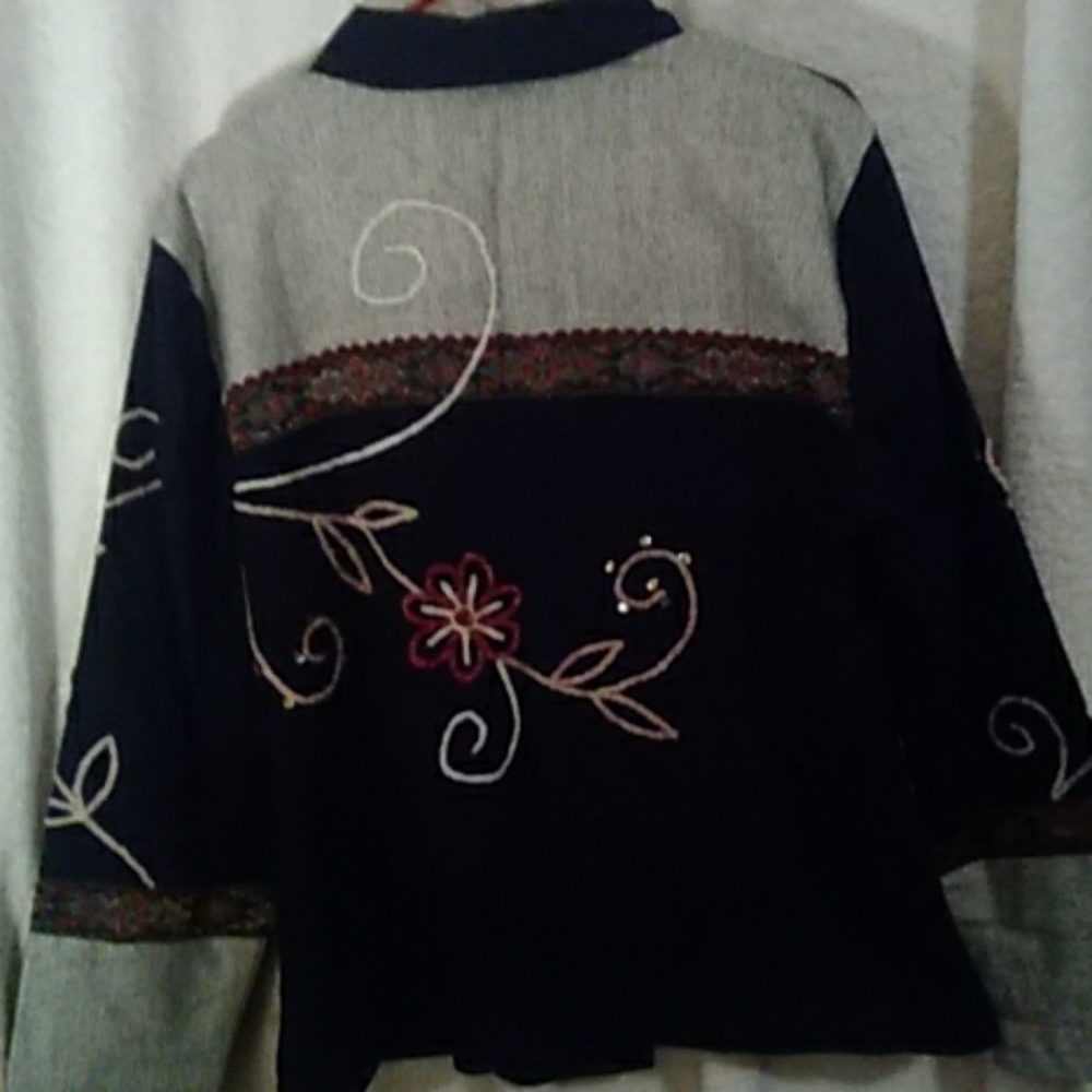 Draper's & Damon's Sequined & Embroidery jacket - Picture 3 of 3